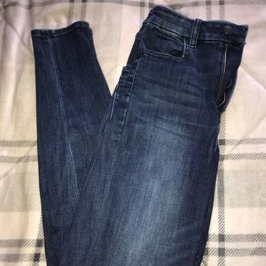 Hardly worn curvy AE jeans